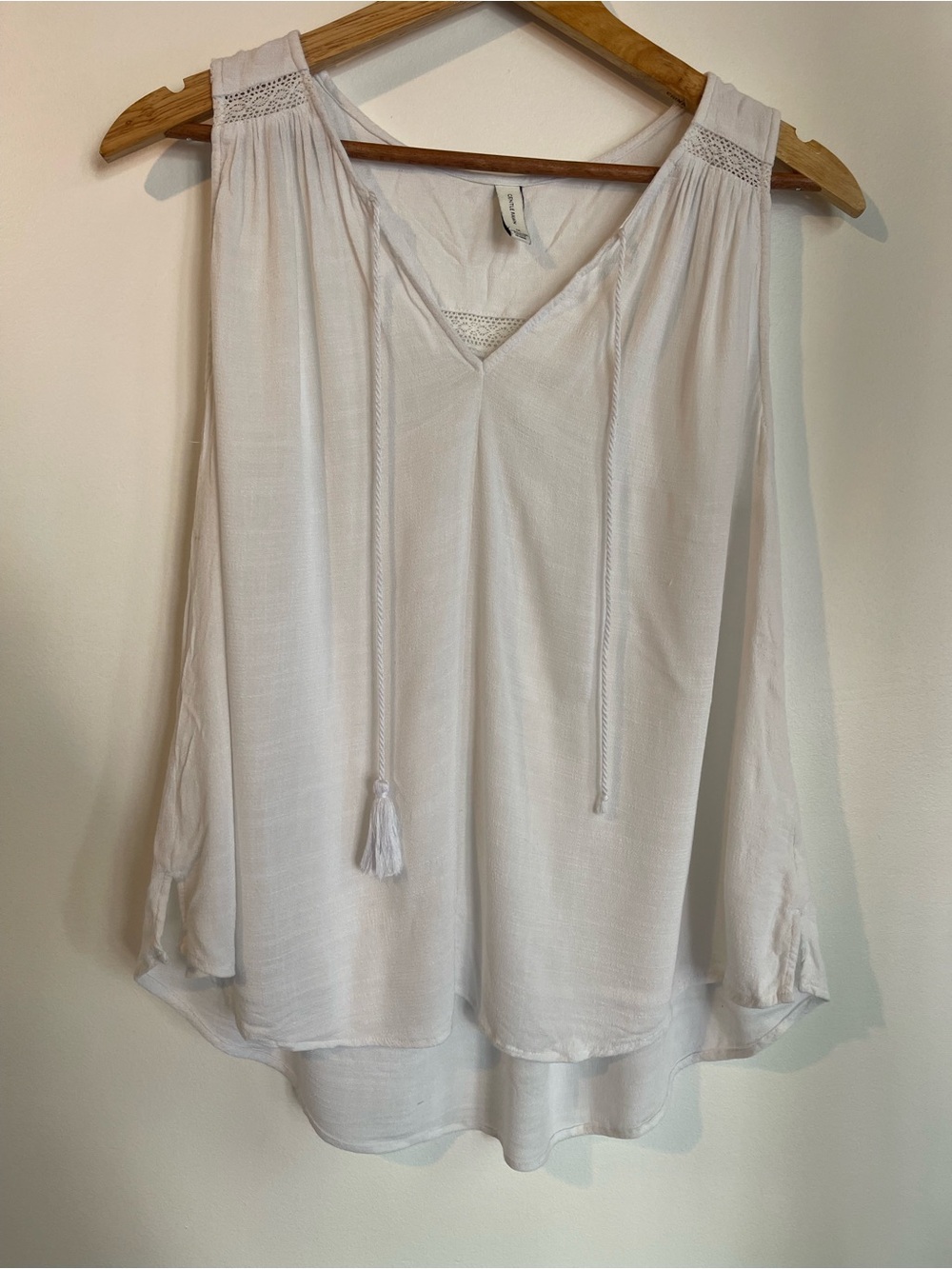 Gentle Fawn White Crochet Trim Sleeveless Blouse M